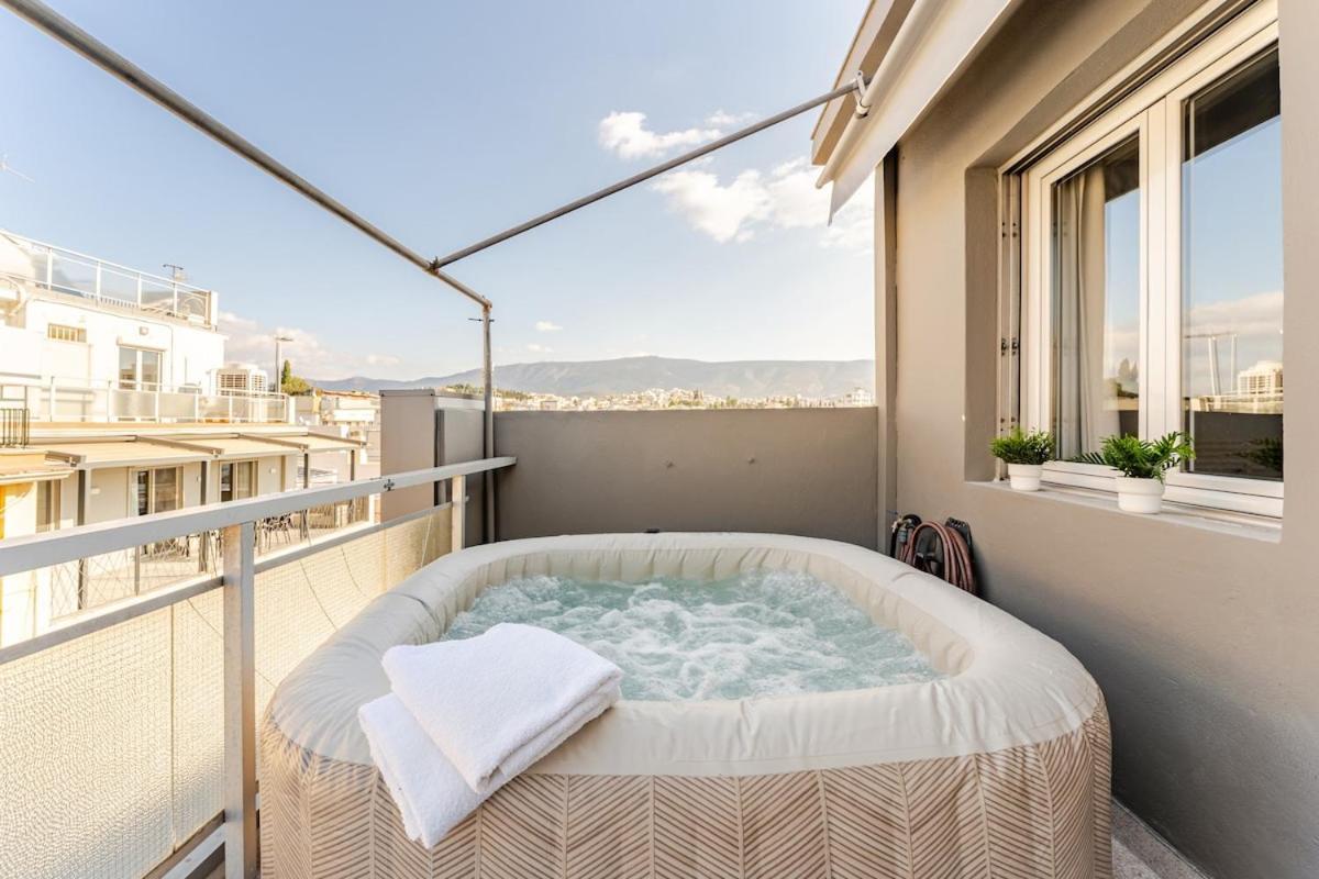 Lovely Apt W/Heated Jacuzzi &Full Acropolis View 雅典 外观 照片